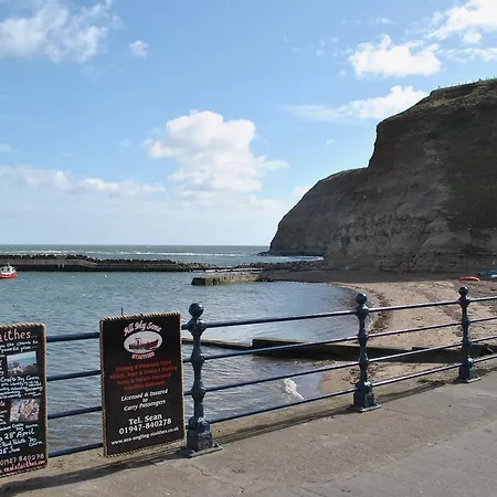 Holiday home Coble Staithes