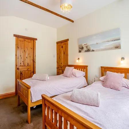 Coble - 16262 Staithes